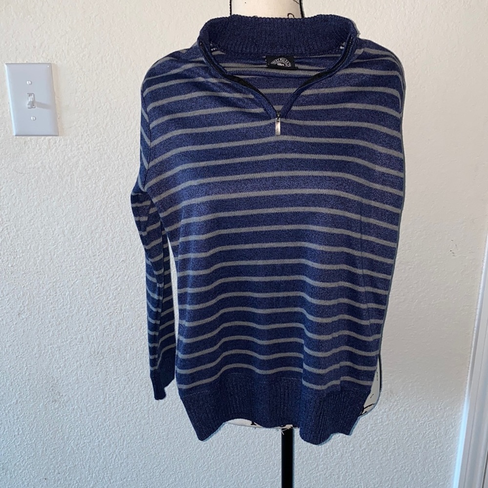 Sweat Shirt